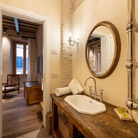 Unozerouno By Boutique Homes * Siena